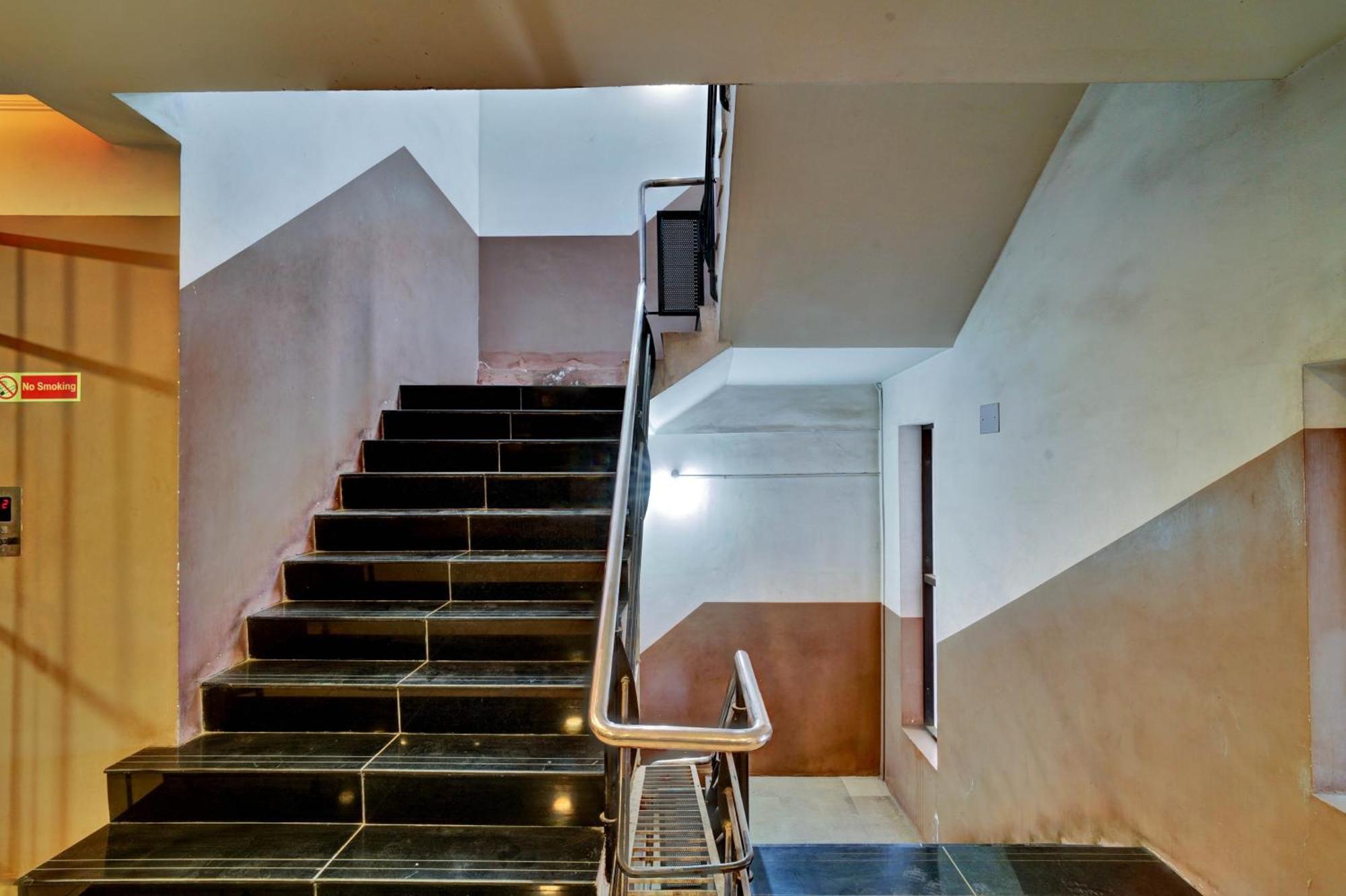Hotel O Jk Inn Tiruppur Exterior foto